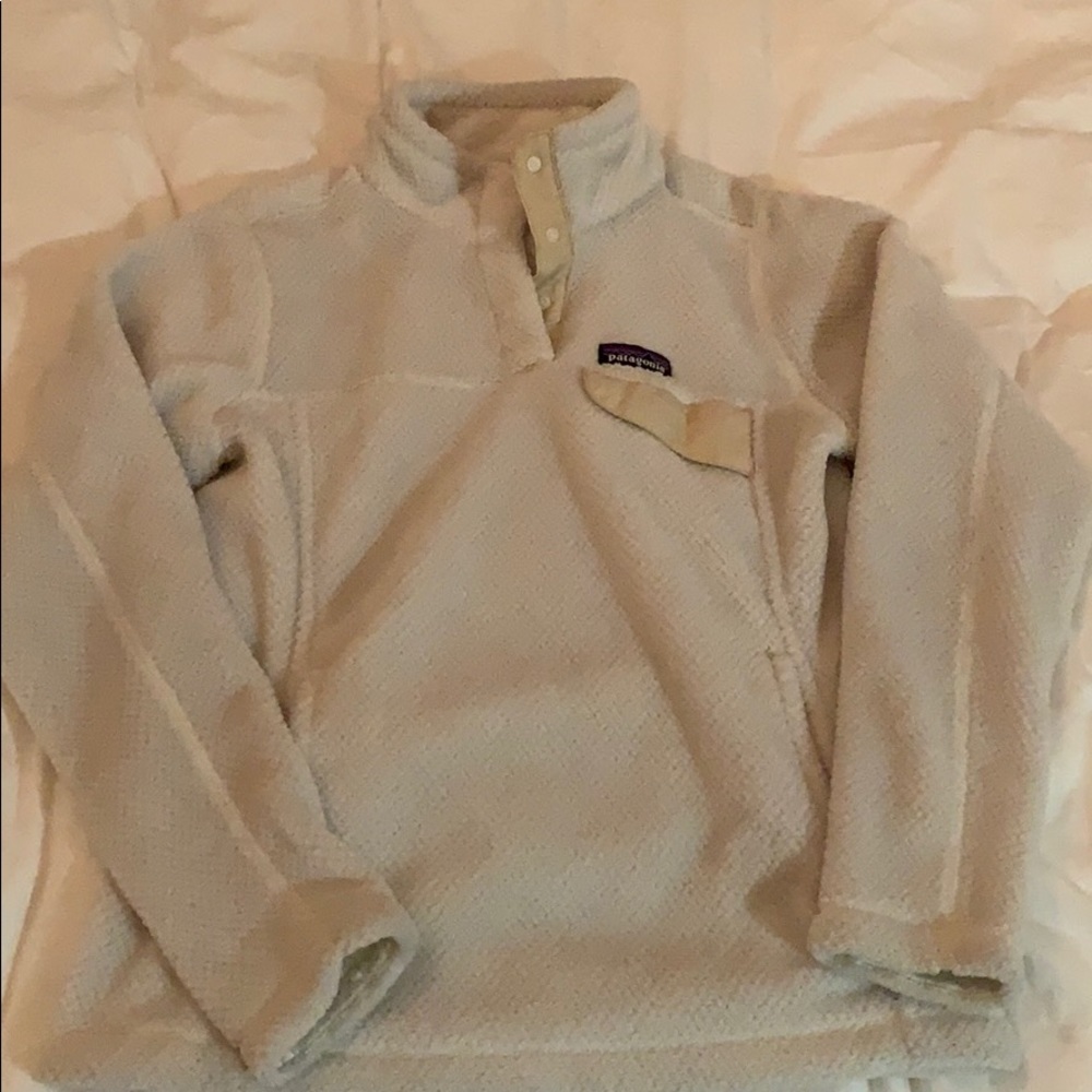 White Patagonia Fuzzy Quarter Snap